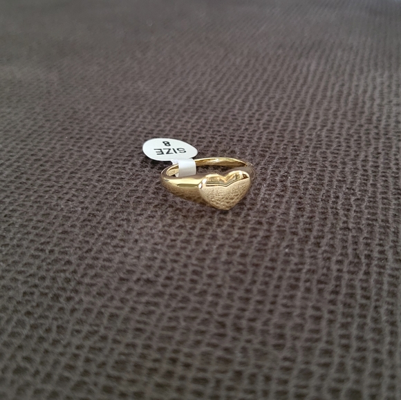 Simply Silver🤍 Gold💛 Heart Ring - Picture 14 of 16